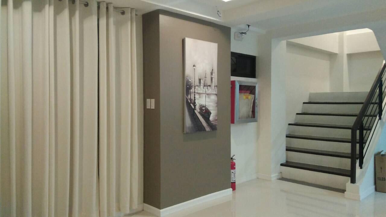The Guest House Laoag Esterno foto